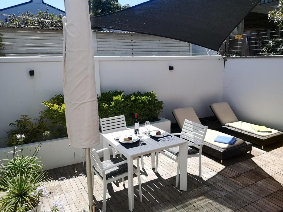 Cape White Villa Crawley Exteriör bild