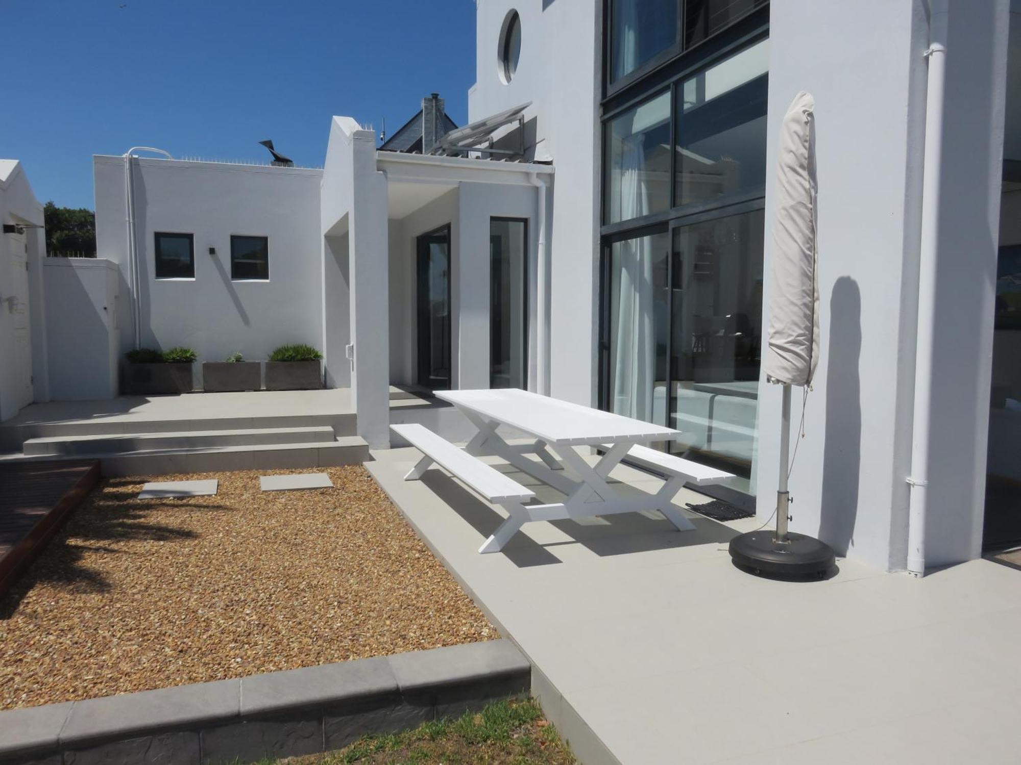 Cape White Villa Crawley Rum bild